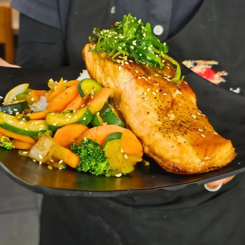 Salmón a la plancha (200 g)
